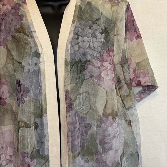 D-26 Dressbarn PLUS SIZE 18W Cream Purple & Green Open Short‎ Sleeve Jacket - Picture 4 of 15